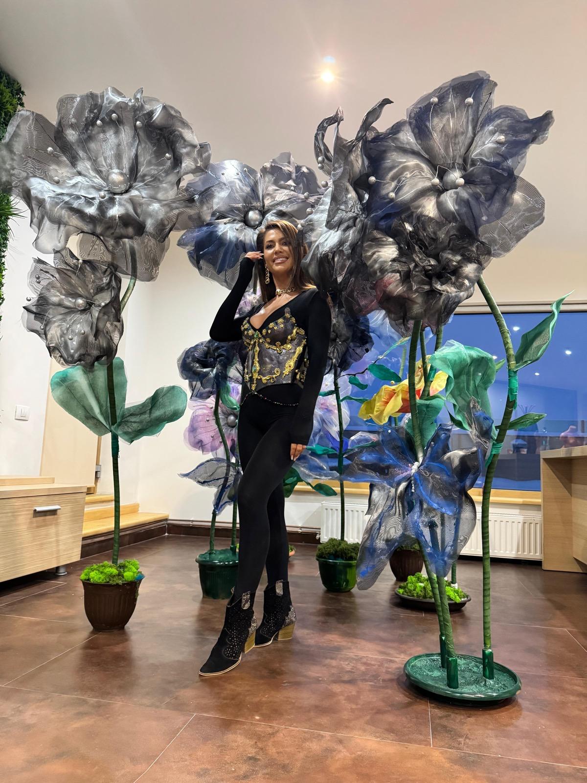 Flori Gigant din Organza pentru decor evenimente, nuntă, vitrine